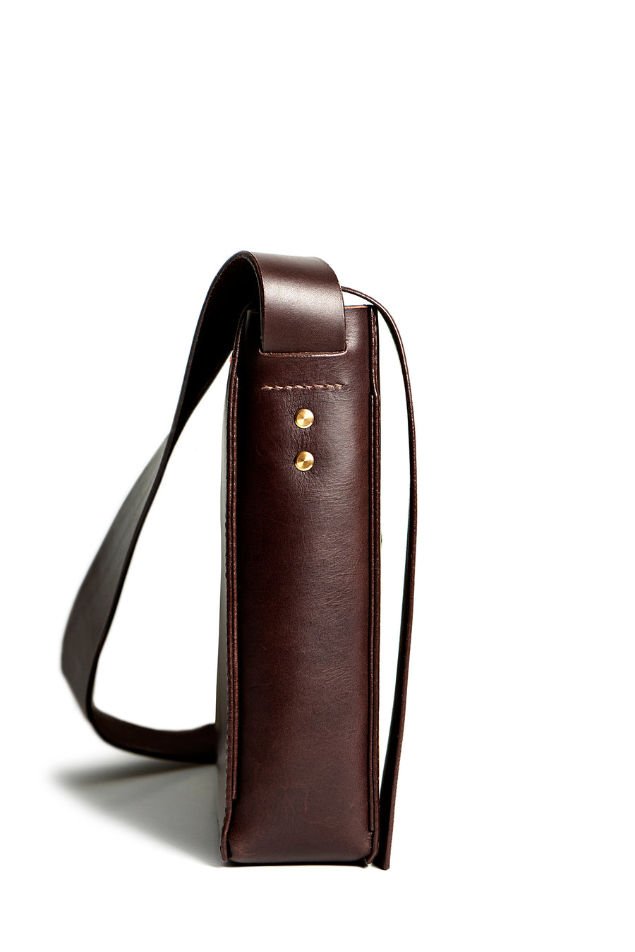 Leather messenger bag: NORD (dark brown)